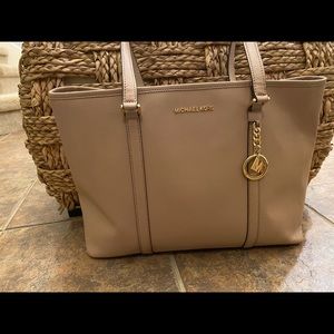 Michael Kors large light pink leather purse